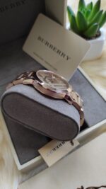 Burberry The City Engraved Check Ladies Watch - Image 4