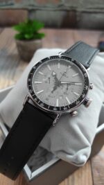 Timex Waterbury Standard Chronograph Mens Watch - Image 5