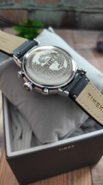 Timex Waterbury Standard Chronograph Mens Watch - Image 4
